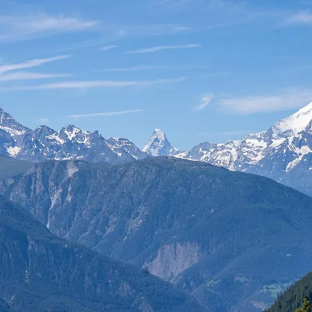 Ruebezahl Attika شقة ريرالب
